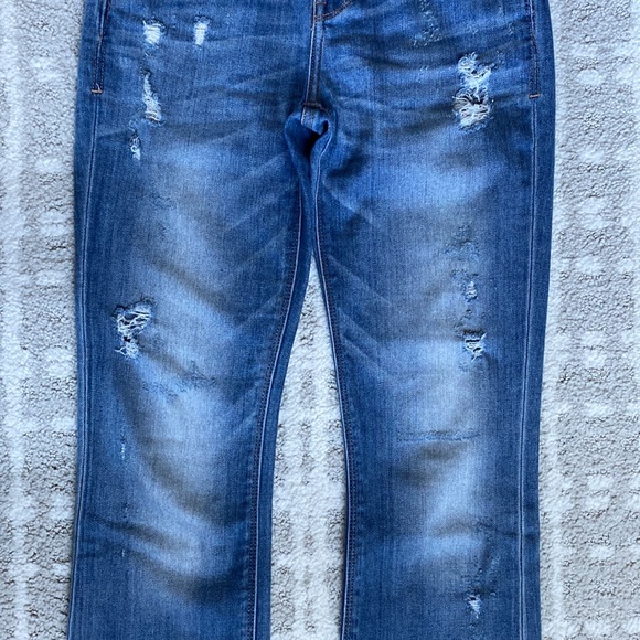 •Express• Distressed Mid-Rise Barely Boot Bootcut Jean - Picture 7 of 15